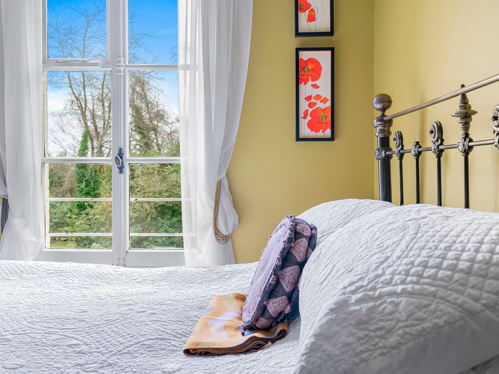 1 bed flat for sale in Ashurst, Tunbridge Wells TN3, £200,000