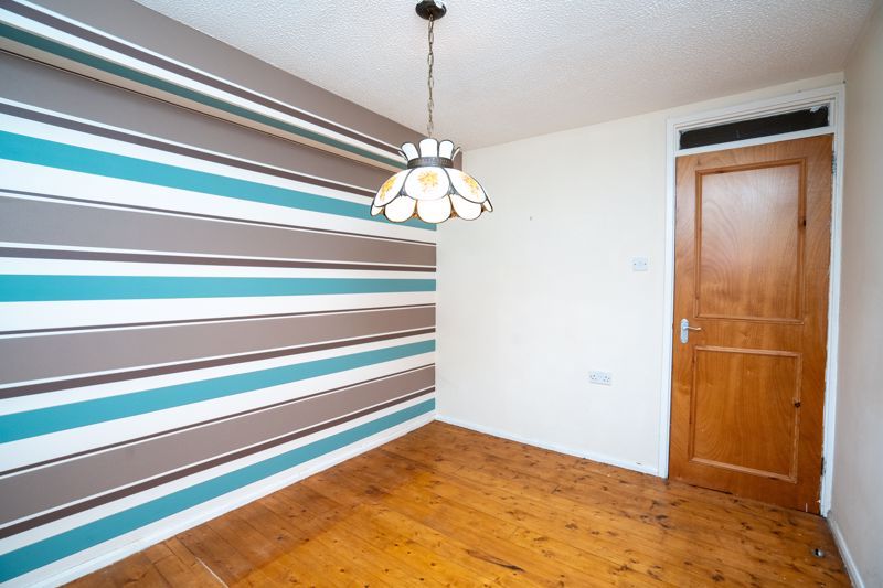 3 bed flat for sale in Ardmaleish Street, Glasgow G45, £85,000