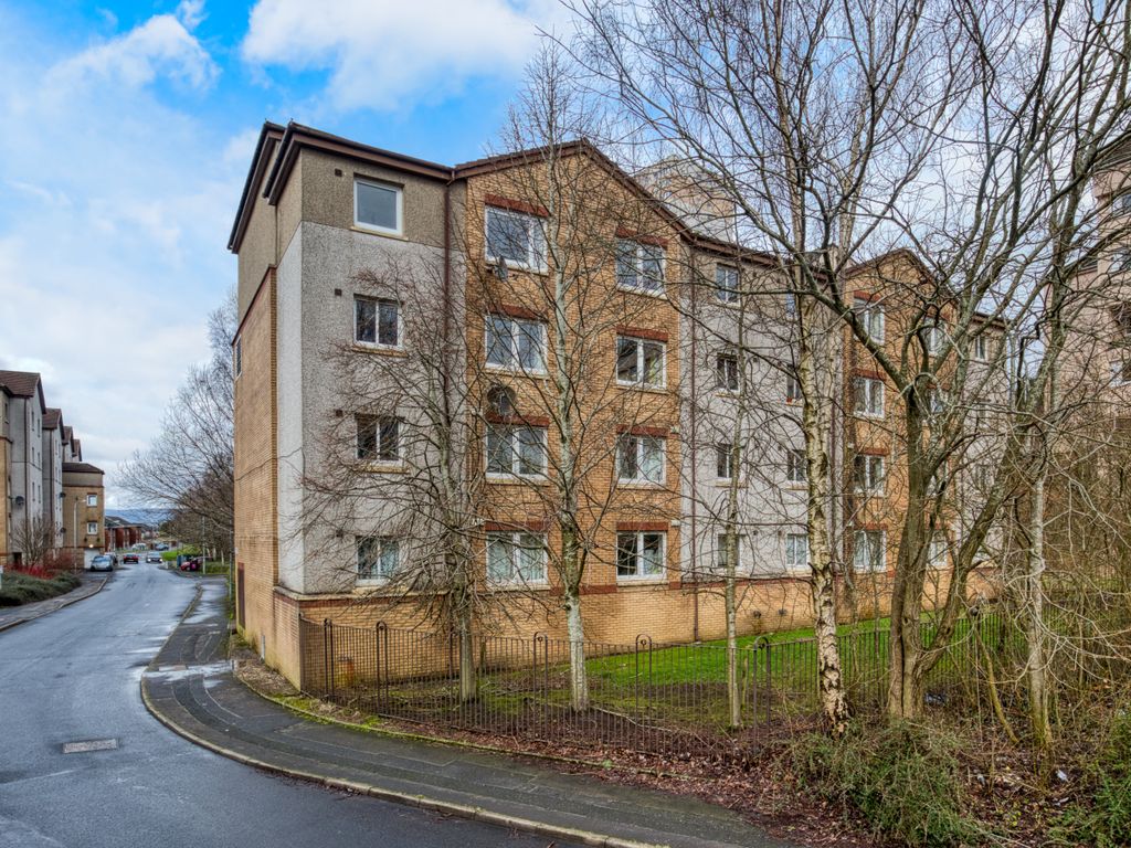 2 bed flat for sale in Lenzie Place, Glasgow G21, £67,500