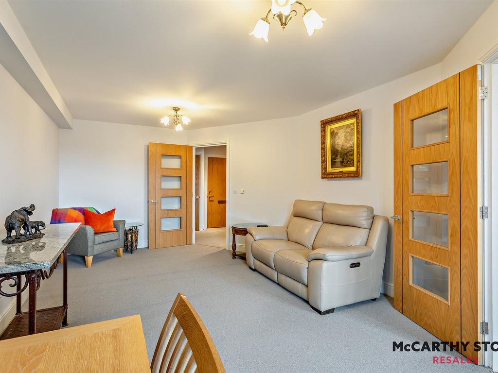 1 bed flat for sale in Stukeley Court, Barnack Road, Stamford PE9, £239,950