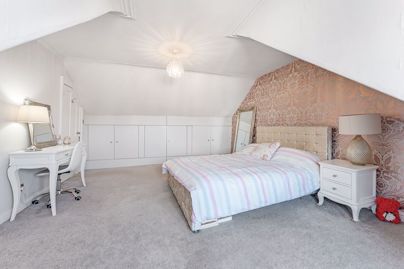 4 bed flat for sale in Sandgate, Ayr KA7, £120,000