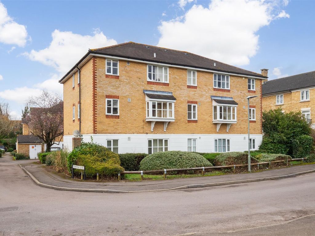 1 bed flat for sale in Chipstead Close, Sutton SM2, £200,000