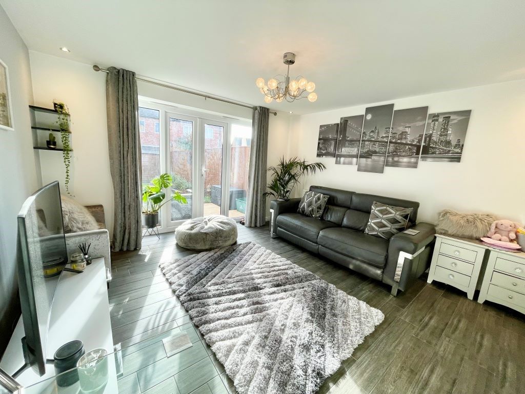 3 bed town house for sale in Meadow Lane, Auckley, Doncaster DN9, £235,000