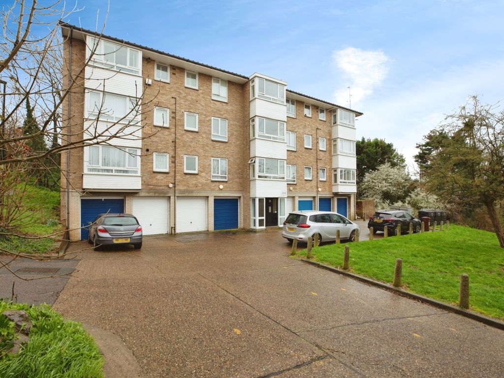 1 bed flat for sale in Marston Way, London SE19, £230,000