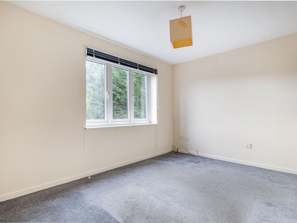 1 bed flat for sale in Badger Gardens, Worcester WR5, £120,000