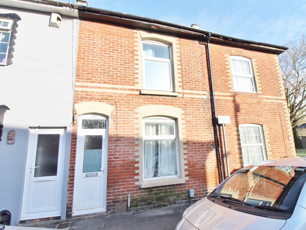 2 bed terraced house for sale in Croft Road, Portsmouth PO2, £199,995