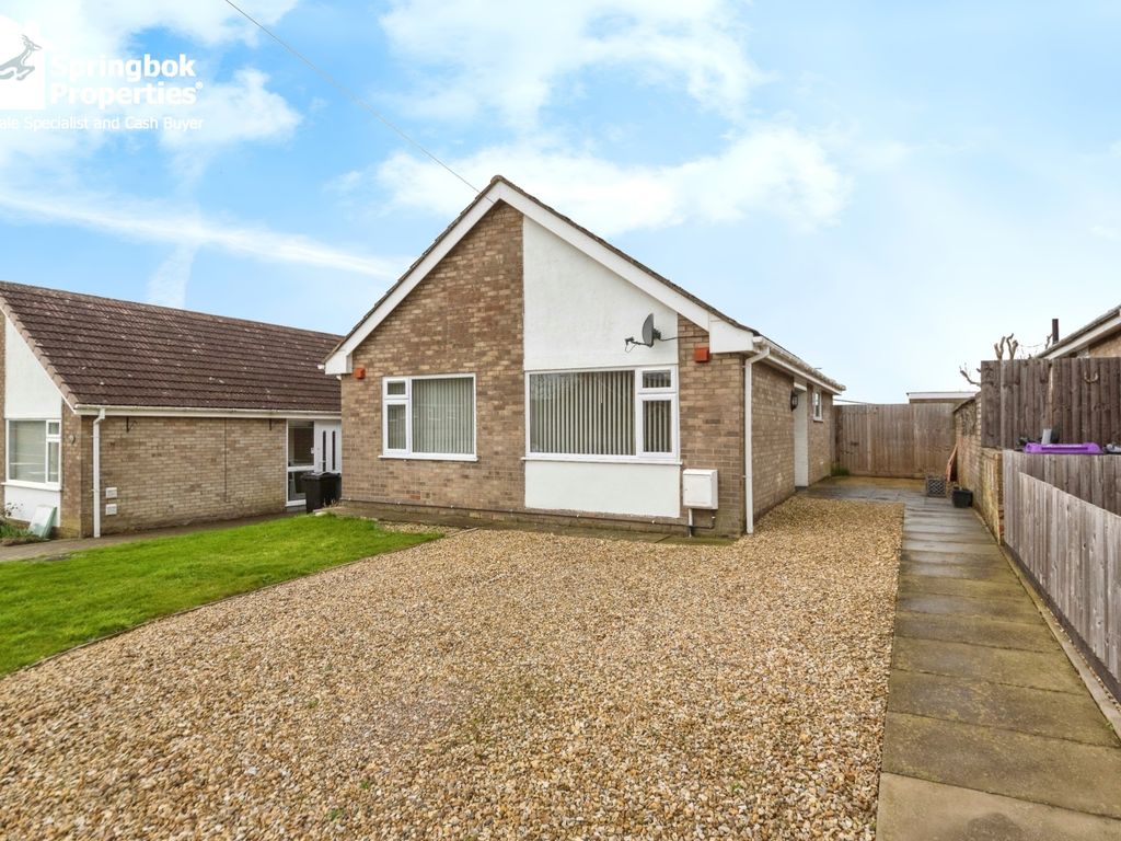 2 bed detached bungalow for sale in Templars Way, South Witham, Lincolnshire NG33, £190,000