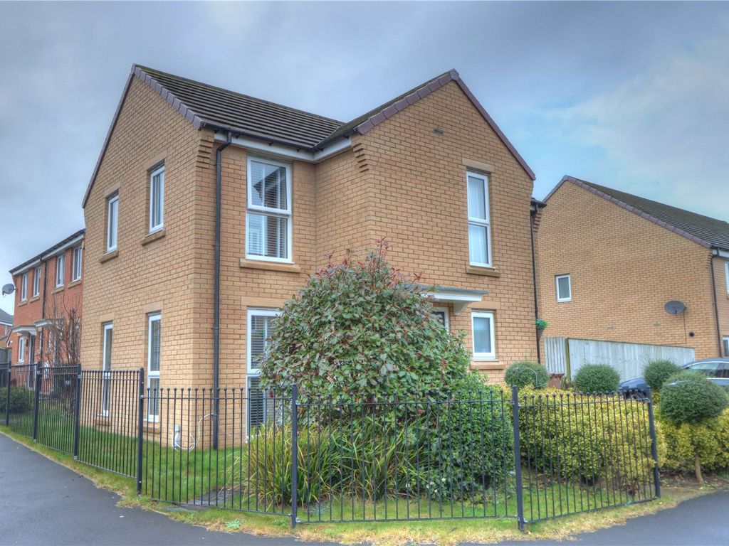 3 bed detached house for sale in Crosslands Court, Newcastle Upon Tyne NE5, £99,000