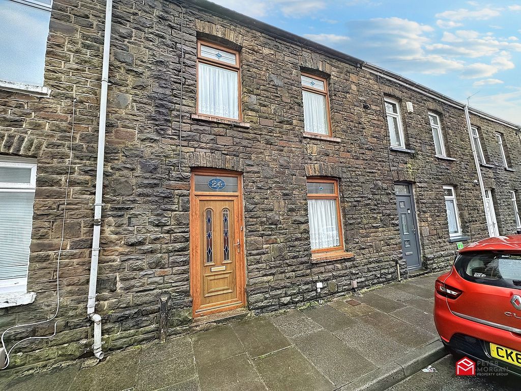 3 bed property for sale in Middleton Street, Neath, Neath Port Talbot. SA11, £110,000
