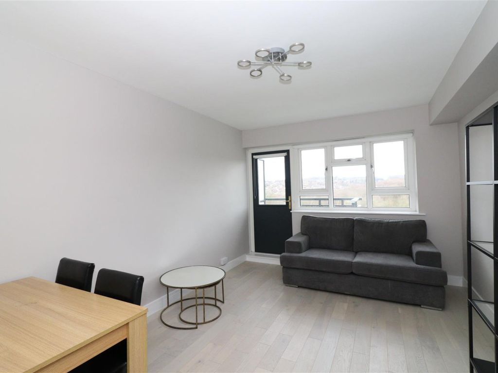 1 bed flat for sale in Clayton Court, West Park, Leeds, West Yorkshire LS16, £60,000
