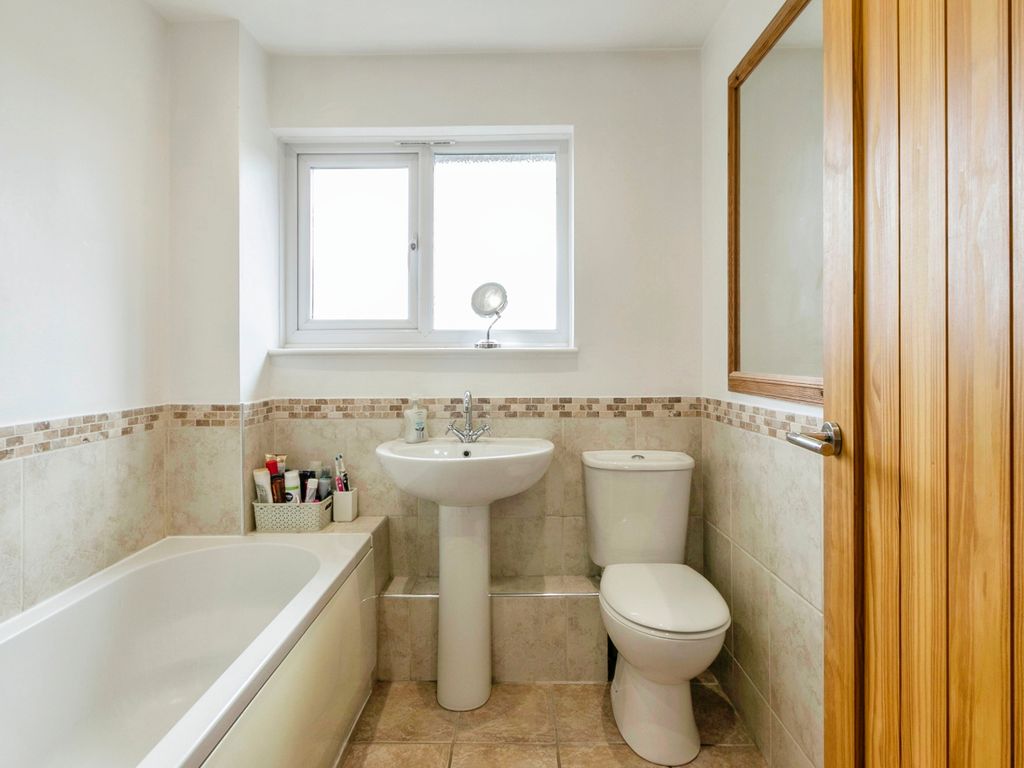 1 bed detached house for sale in Tarrant Road, Bournemouth BH9, £260,000