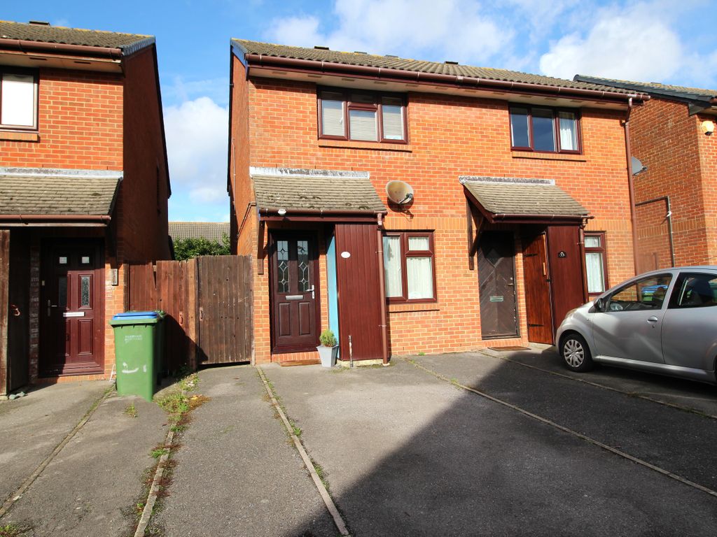 2 bed semi-detached house for sale in Poppy Close, Locks Heath, Southampton SO31, £275,000