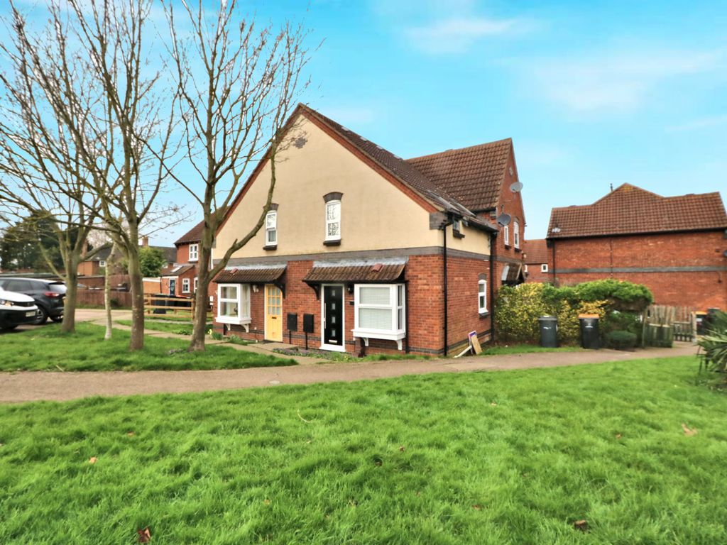 1 bed semi-detached house for sale in The Meadows, Stewartby MK43, £200,000