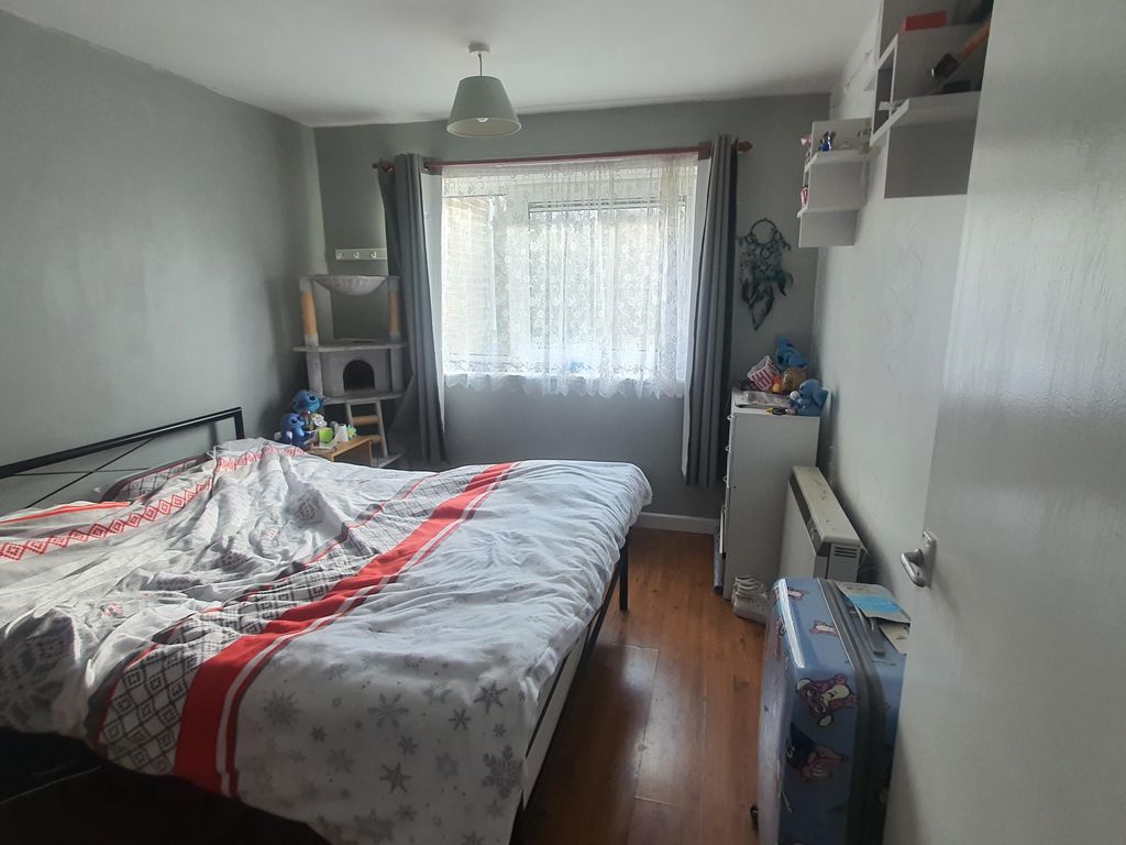 1 bed flat for sale in Dumfries Street, Luton LU1, £132,000