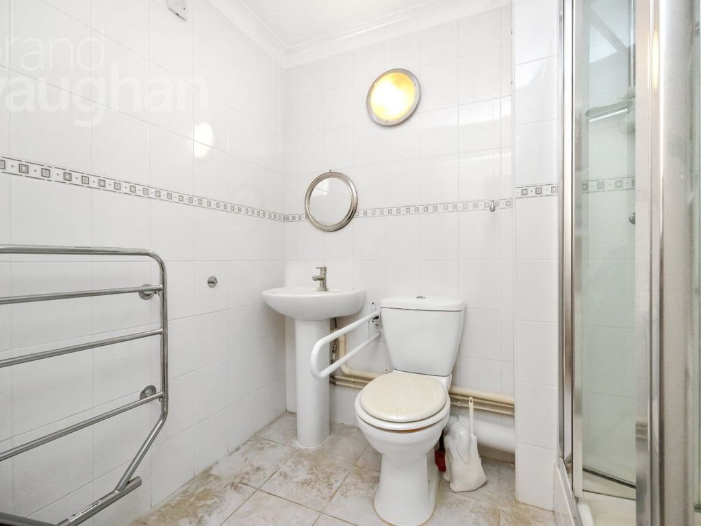 1 bed flat for sale in Eastern Road, Brighton, East Sussex BN2, £120,000