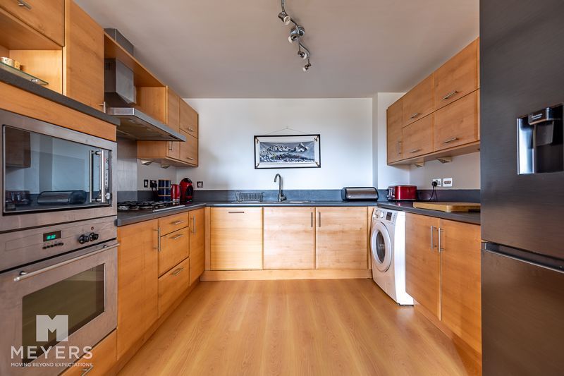 1 bed flat for sale in Richmond Gate, 1 Richmond Hill Drive, Bournemouth BH2, £220,000