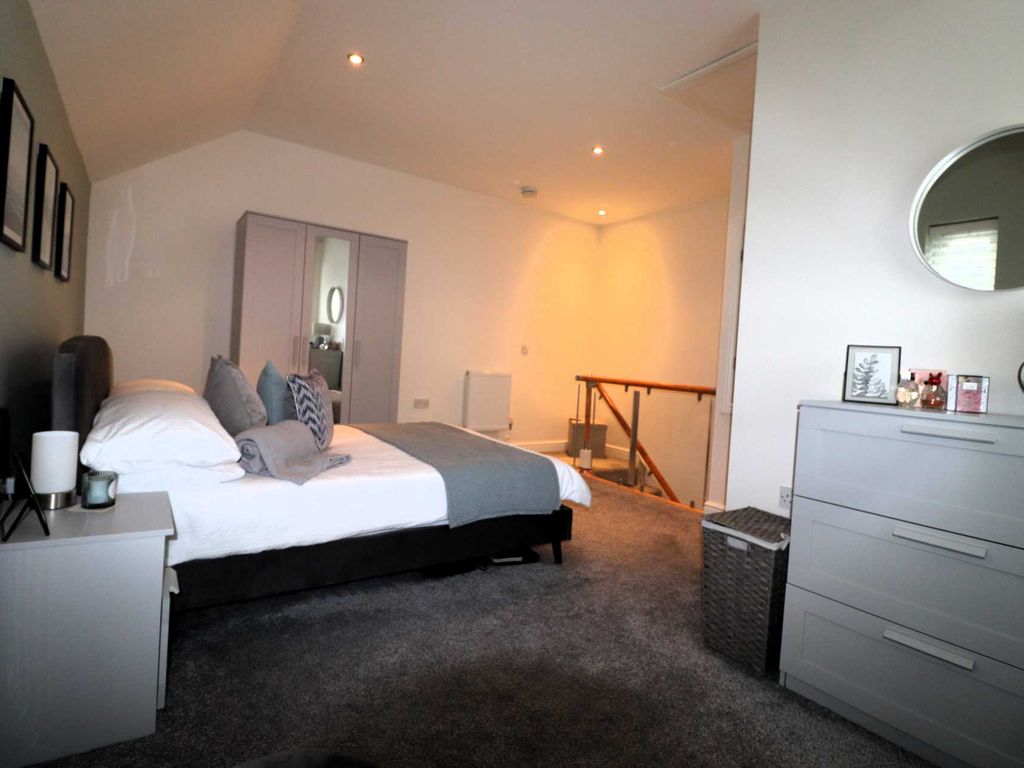 1 bed terraced house for sale in Clos Gwilym, Llanbadarn Fawr SY23, £179,950