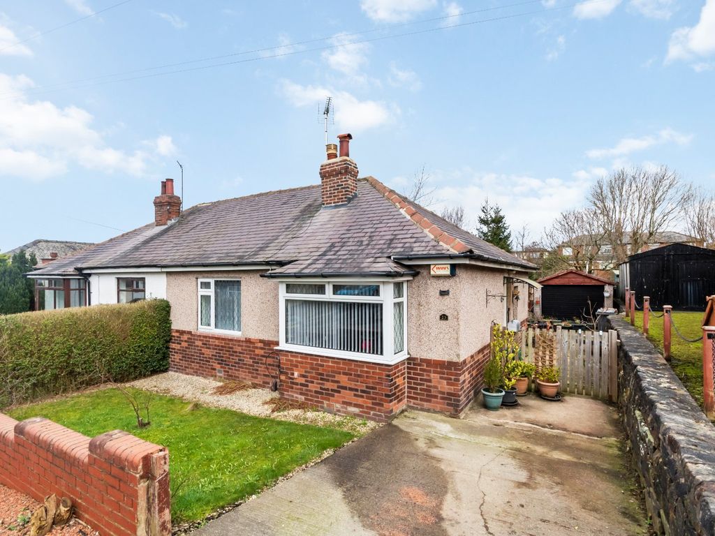 2 bed bungalow for sale in Markham Avenue, Rawdon, Leeds, West Yorkshire LS19, £250,000
