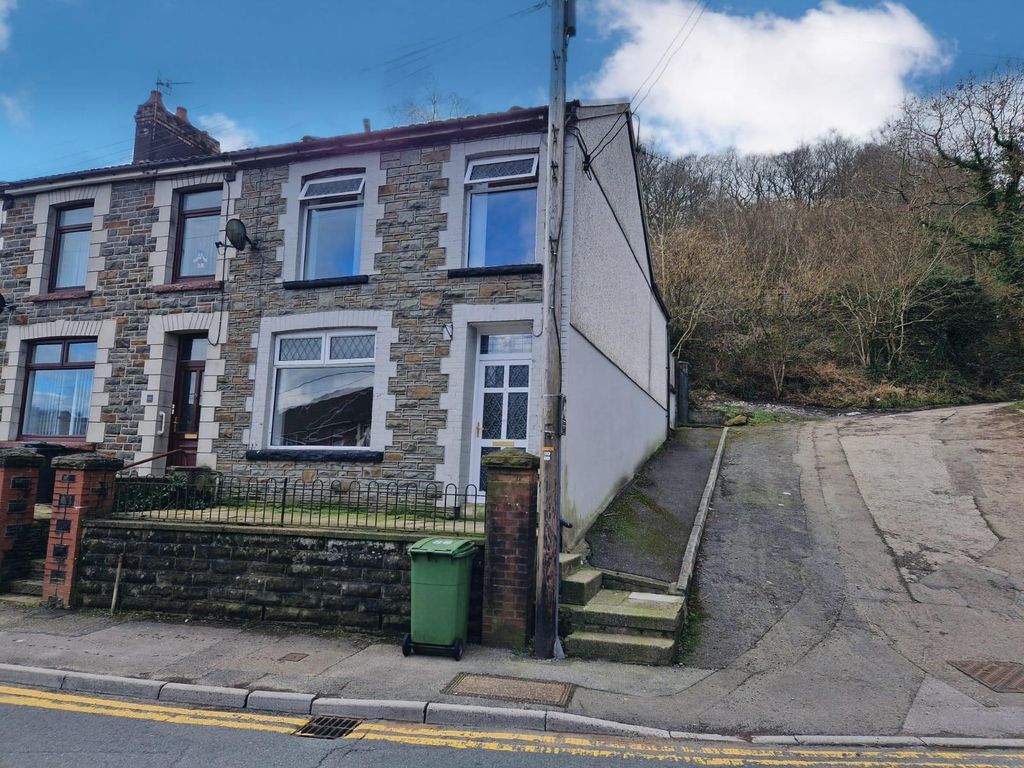3 bed end terrace house for sale in Mountain Ash Road, Abercynon, Mountain Ash CF45, £125,000