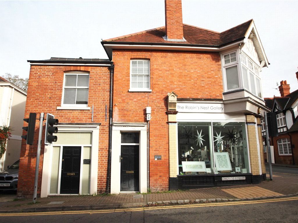 1 bed flat for sale in High Street, Wargrave, Berkshire RG10, £225,000