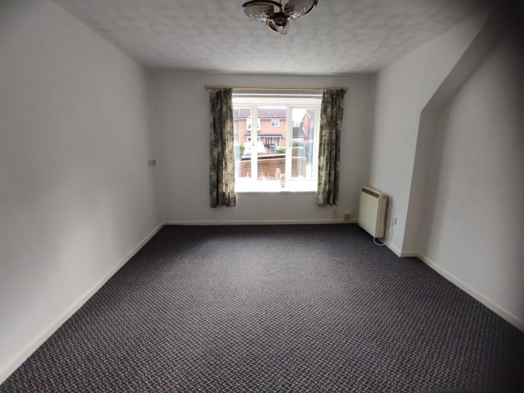 1 bed property for sale in Waterloo Court, Bury BL9, £99,000