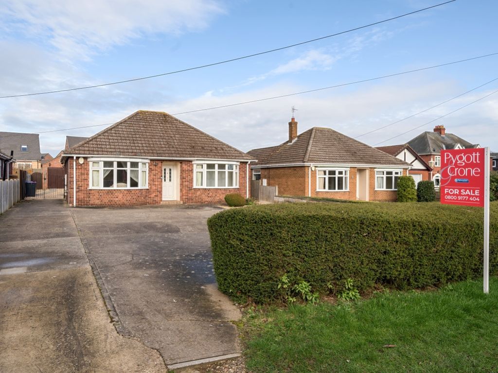 2 bed detached bungalow for sale in Deepdale Lane, Nettleham, Lincoln, Lincolnshire LN2, £270,000