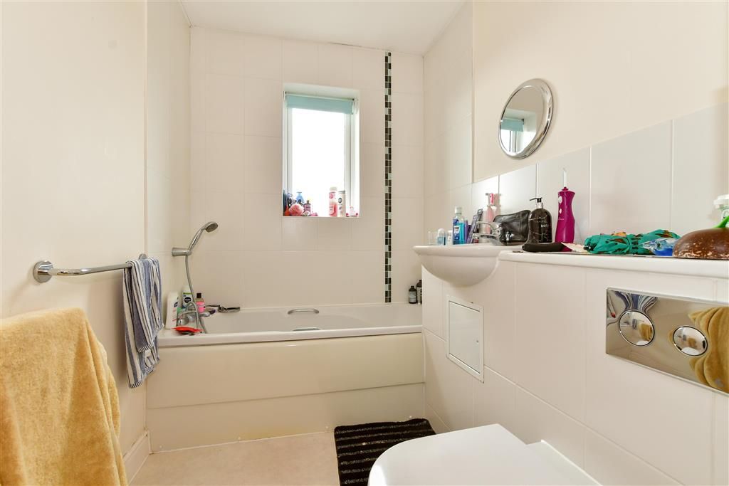 2 bed flat for sale in Adams Drive, Willesborough, Ashford, Kent TN24, £126,000