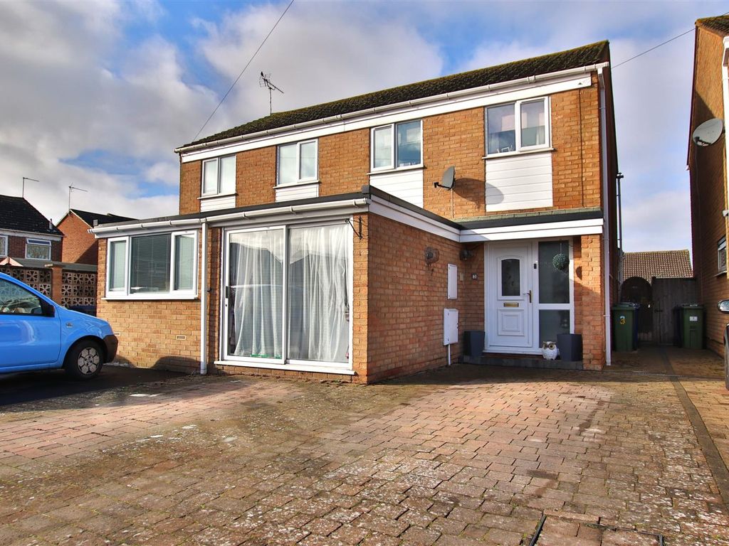 3 bed property for sale in The Hopyard, Northway, Tewkesbury GL20, £265,000