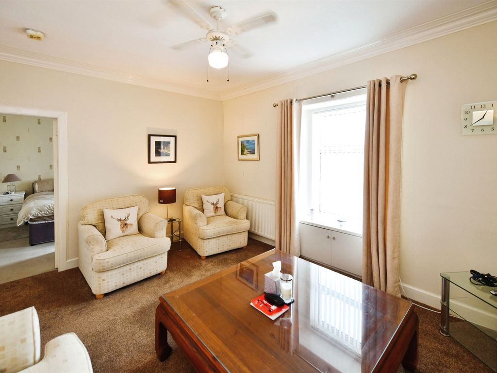 1 bed flat for sale in Wellington Street, Maybole KA19, £40,000
