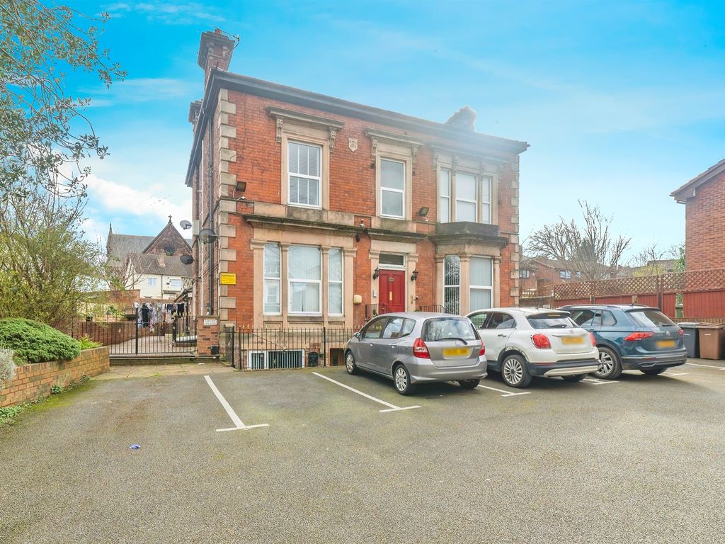 1 bed flat for sale in Balls Road, Oxton, Prenton CH43, £120,000
