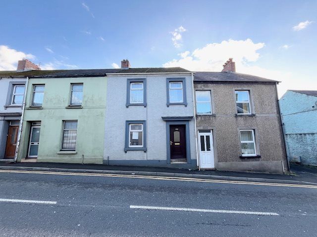 3 bed property for sale in Priory Street, Carmarthen, Carmarthenshire SA31, £110,000