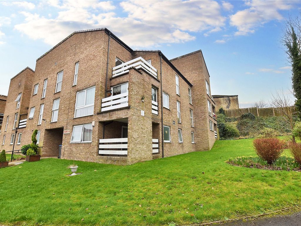 2 bed flat for sale in Frizley Gardens, Bradford, West Yorkshire BD9, £50,000