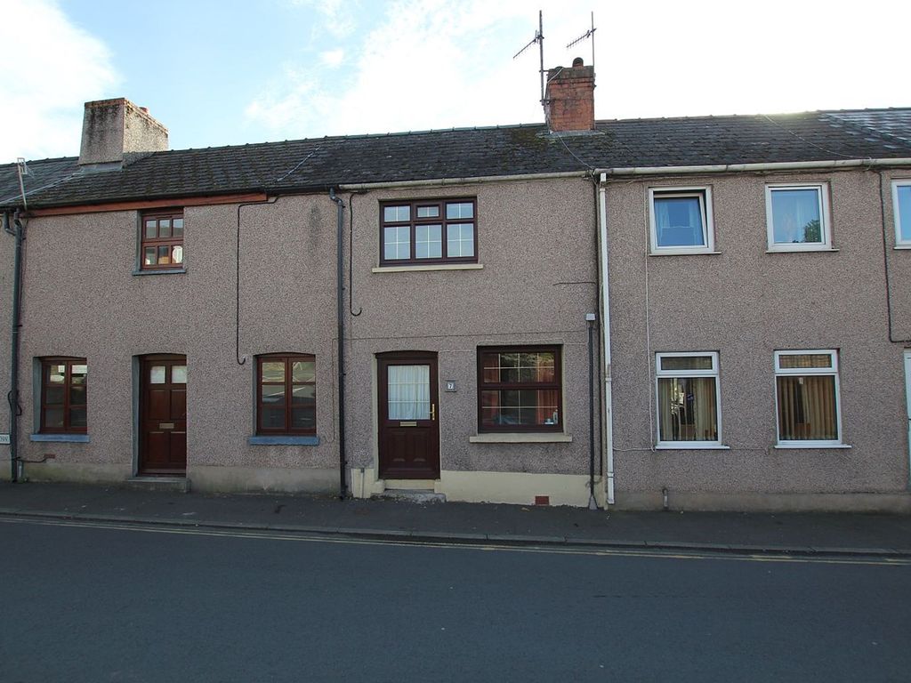 2 bed terraced house for sale in Maendu Street, Brecon LD3, £150,000