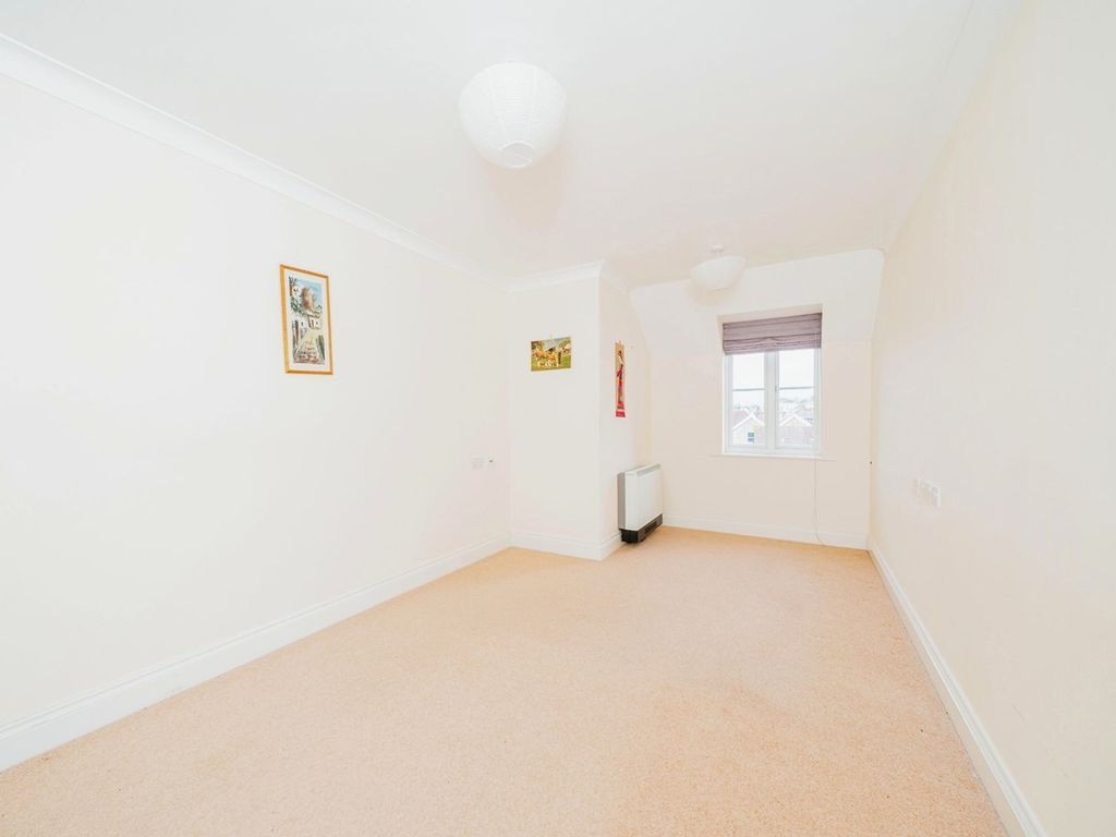 1 bed flat for sale in Brampton Way, Portishead, Bristol BS20, £145,000