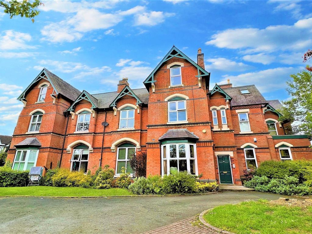 1 bed flat for sale in Middleton Hall Road, Cotteirdge, Birmingham B30, £128,000