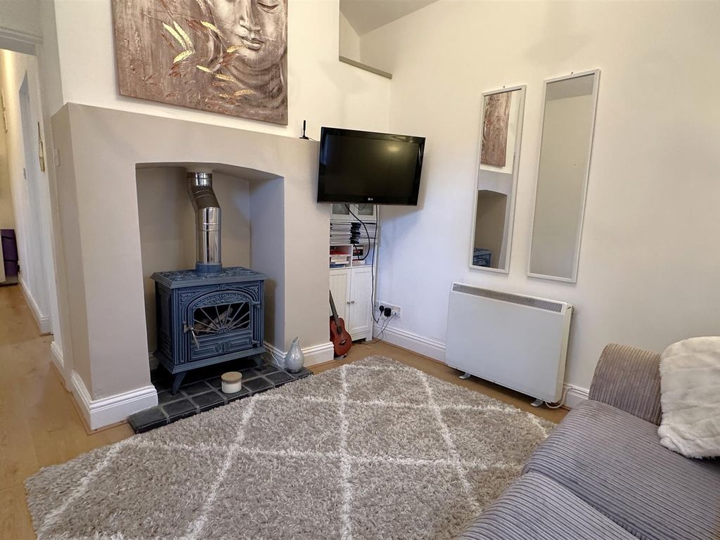 1 bed flat for sale in Middleton Hall Road, Cotteirdge, Birmingham B30, £128,000