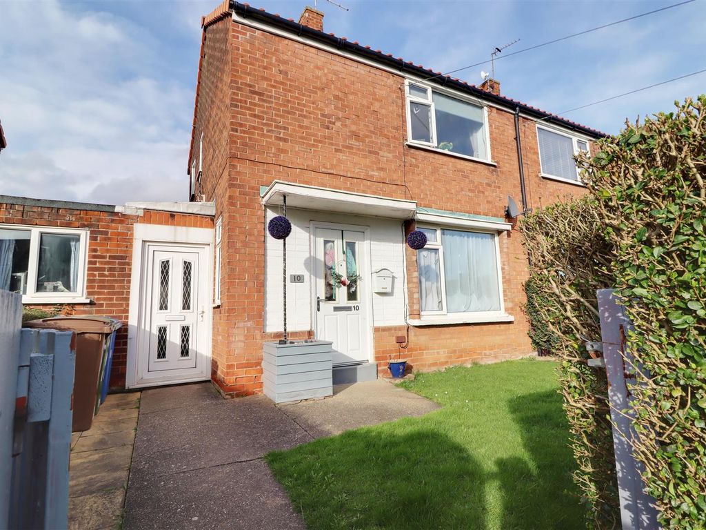 2 bed semi-detached house for sale in All Saints Close, Hessle HU13, £130,000