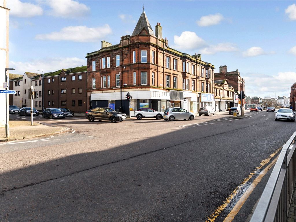 1 bed flat for sale in Garden Court, Ayr, South Ayrshire KA8, £50,000