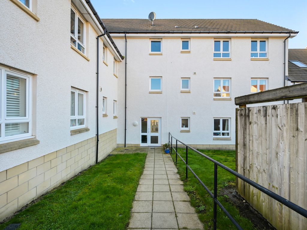 2 bed flat for sale in 58H, Easter Langside Drive, Dalkeith EH22, £160,000