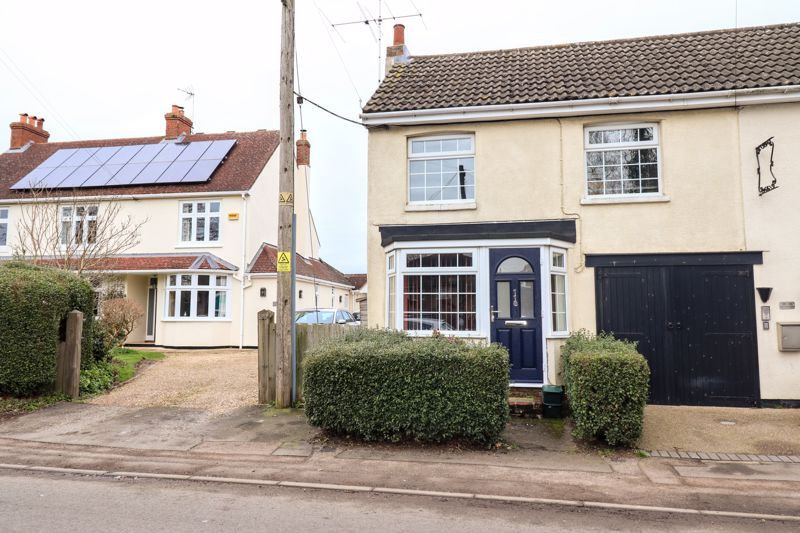 2 bed end terrace house for sale in High Street North, Stewkley, Leighton Buzzard LU7, £245,000