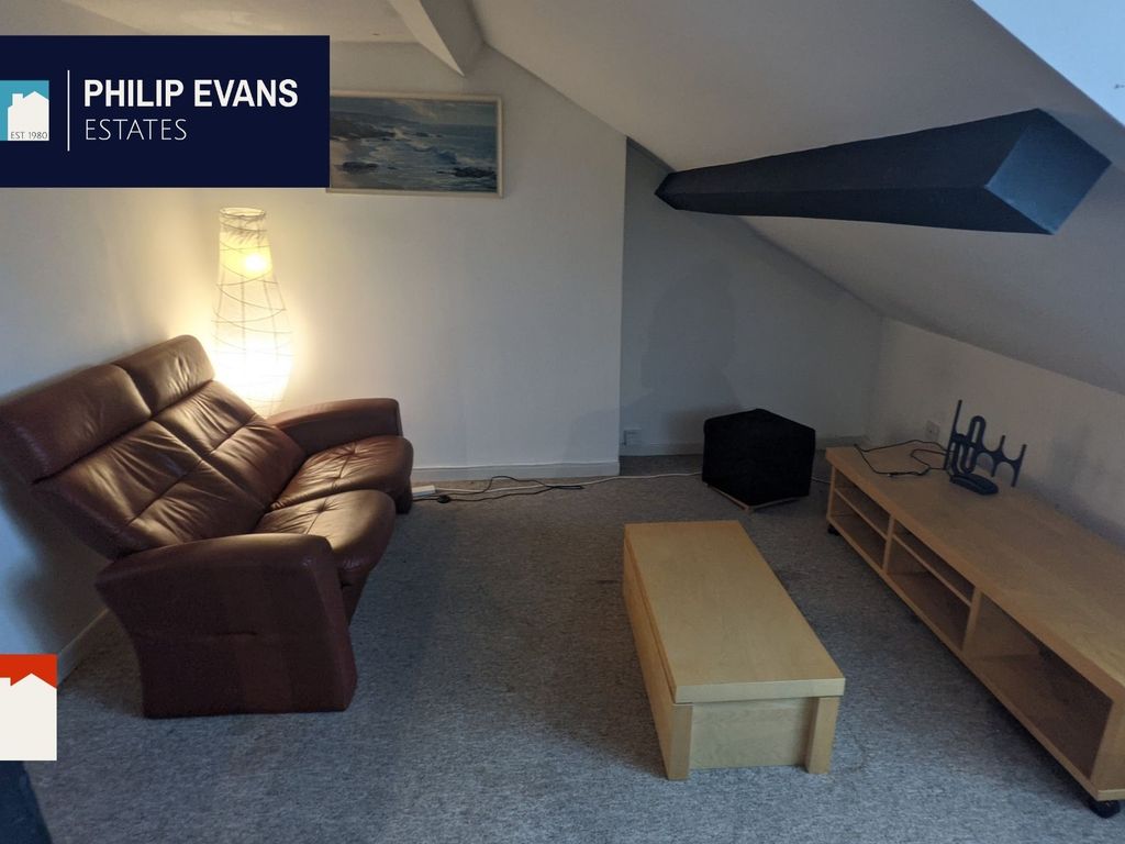 2 bed flat for sale in Market Street, Aberystwyth SY23, £155,000