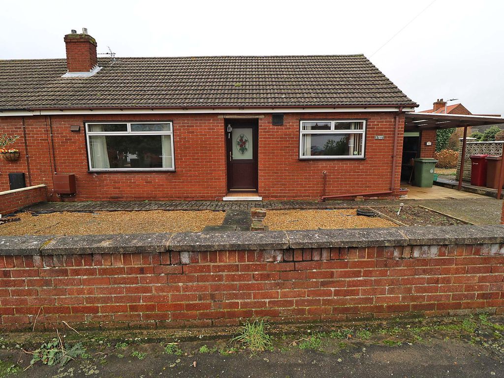 2 bed detached bungalow for sale in Bowling Green Lane, Crowle, Scunthorpe DN17, £175,000