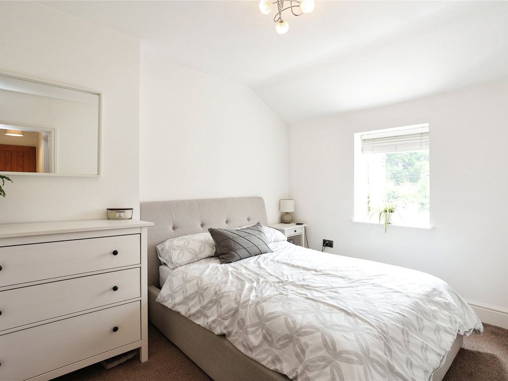 2 bed flat for sale in Melton Road, West Bridgford, Nottingham, Nottinghamshire NG2, £150,000