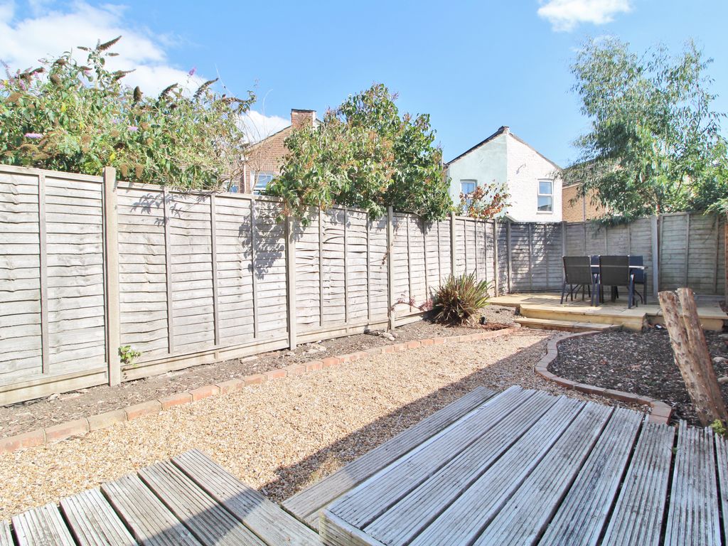 1 bed flat for sale in Highland Road, Southsea PO4, £185,000