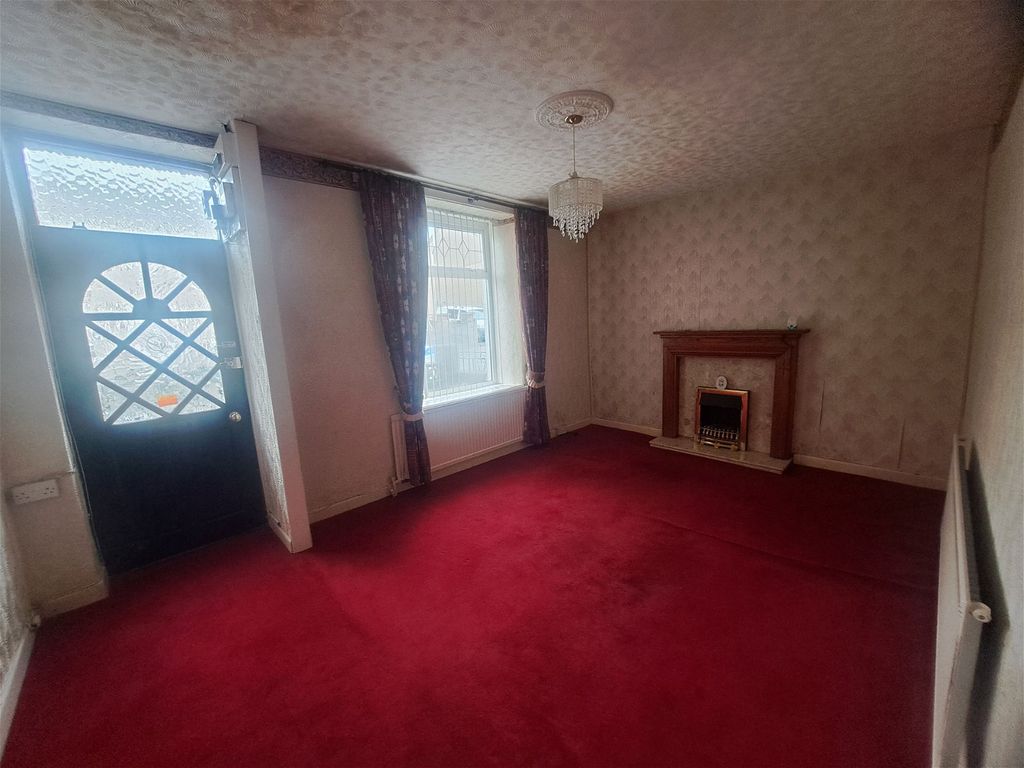 3 bed semi-detached house for sale in Glyn Road, Lower Brynamman, Ammanford SA18, £130,000