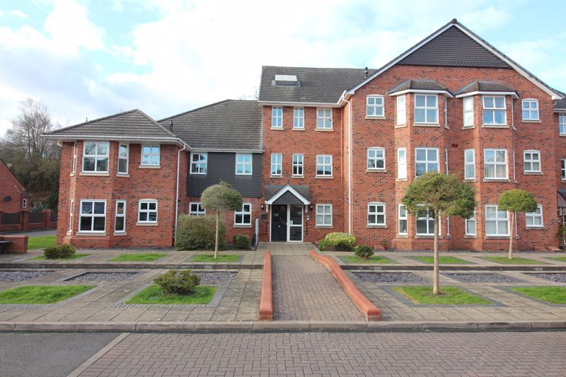 2 bed flat for sale in Crownoakes Drive, Wordsley, Stourbridge DY8, £150,000