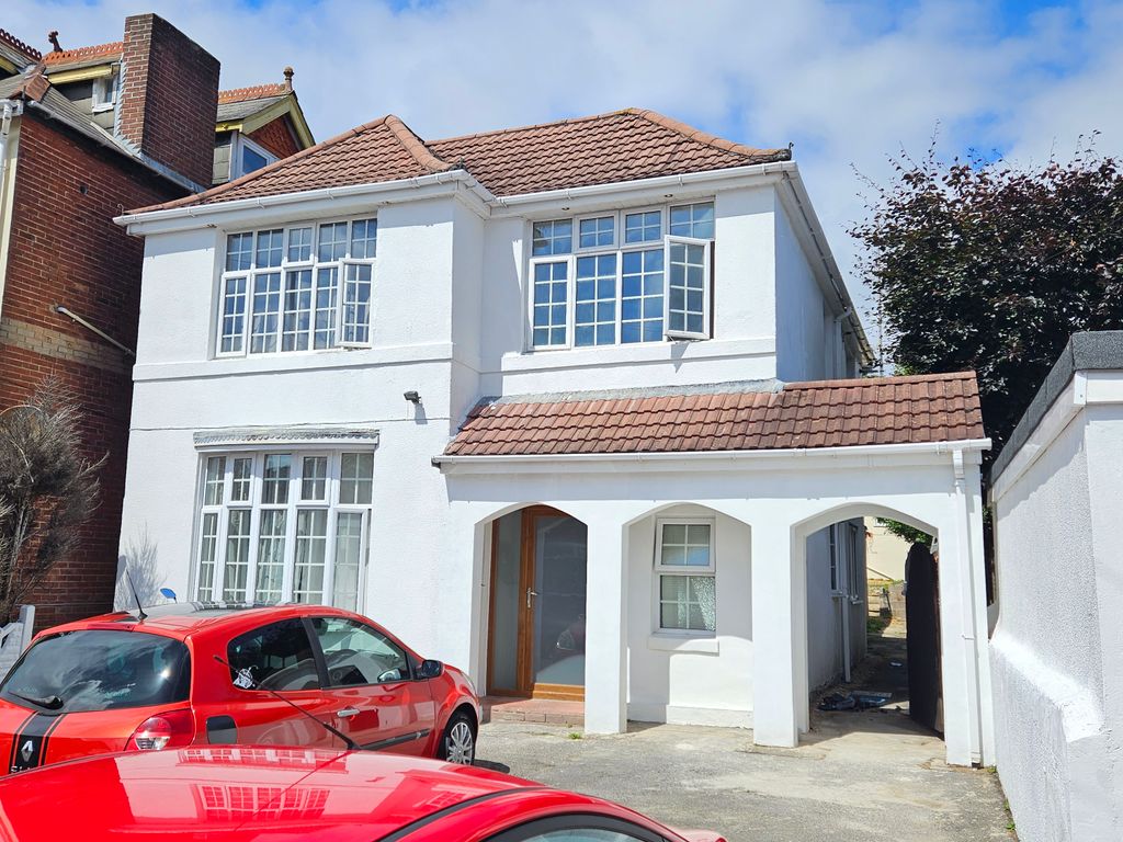 Block of flats for sale in Hmo, 227 Bournemouth Road, Poole BH14, £775,000