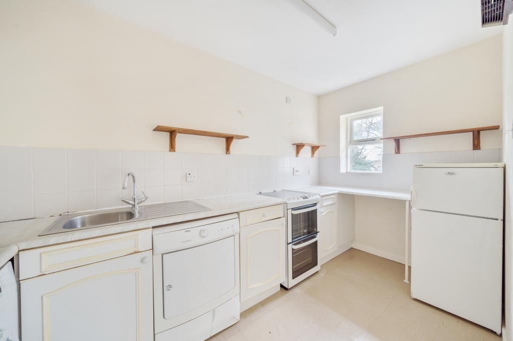 1 bed maisonette for sale in High Wycombe, Buckinghamshire HP13, £150,000