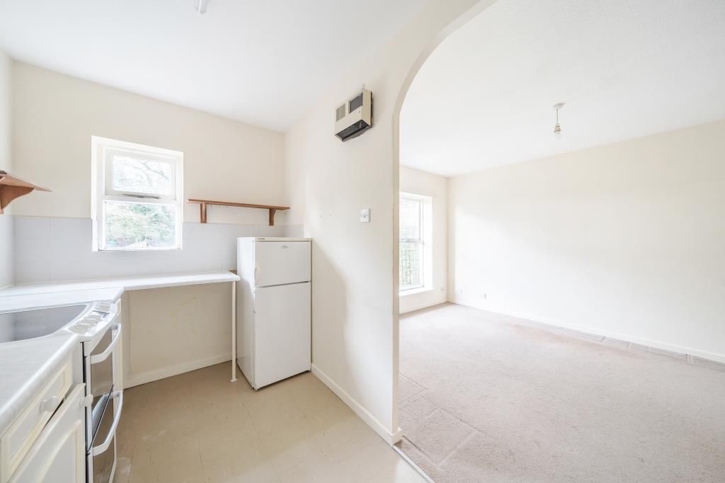 1 bed maisonette for sale in High Wycombe, Buckinghamshire HP13, £150,000
