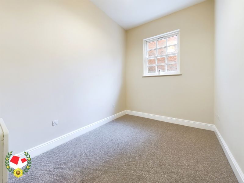 1 bed flat for sale in Black Swan, Commercial Road, Gloucester GL1, £97,500